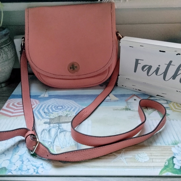 Isaac Mizrahi Handbags - Isaac Mizrahi Coral Cross Body Purse